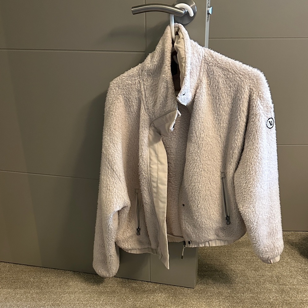 Vuori Soft Cream Teddy Jacket